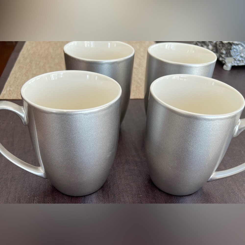 4 coffee mugs 12oz